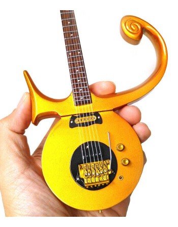 Gooey Opa genie Miniatuur Love Symbol gitaar